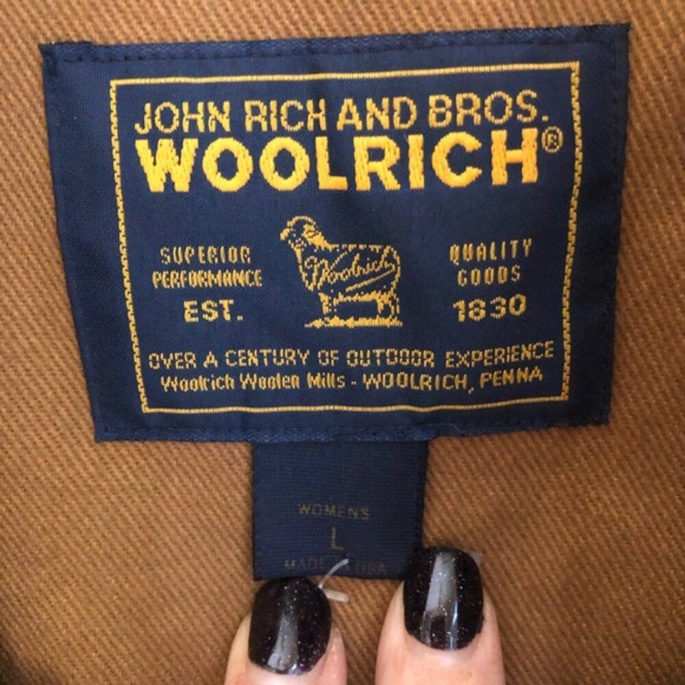Vintage Woolrich Southwestern Striped Blanket Chore Coat with Pockets - Picture 4 of 7